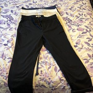 BUNDLE- 4 pairs of capris, 1 NWT